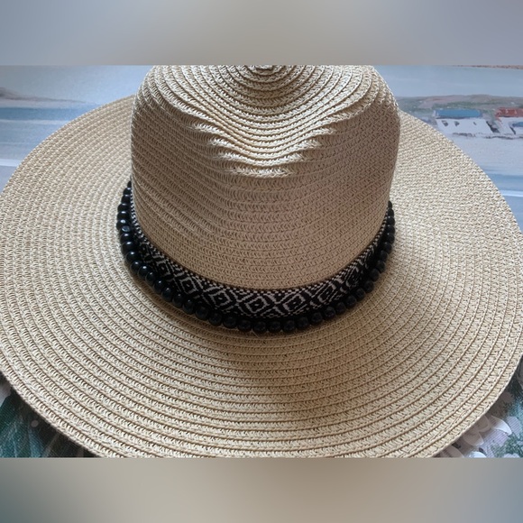 🏖️🌸Jessica Simpson Beachy Sun Hat With Beads🌸🏖️ - Picture 4 of 11